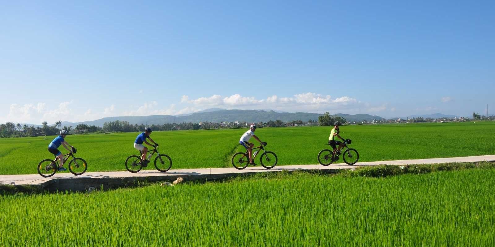 Cycling Saigon to Vientiane Tour 17 Days